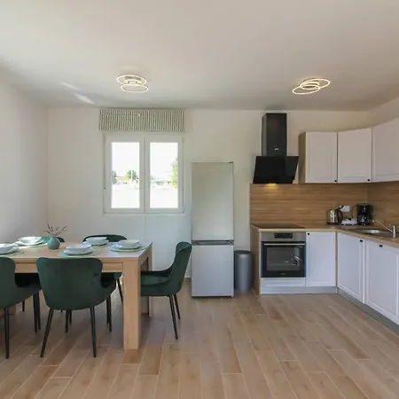 New Beautiful With Private Pool In Istria *