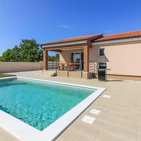 New Beautiful With Private Pool In Istria